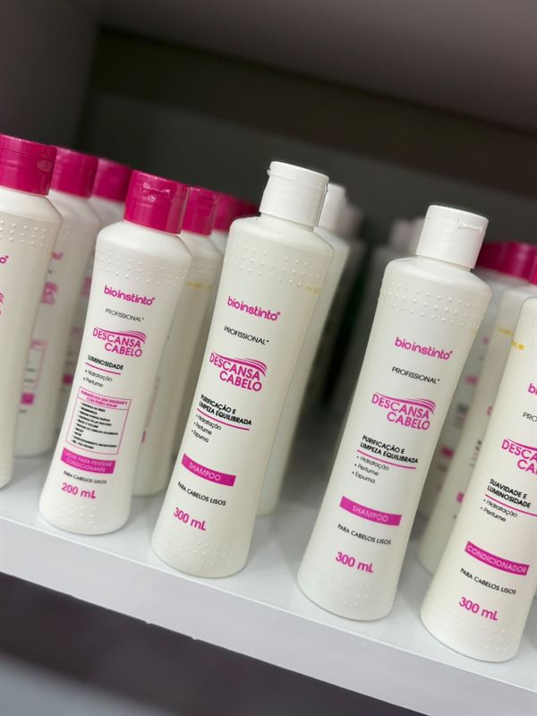 Shampoos Descansa Cabelo na prateleira